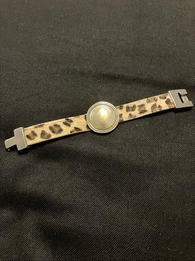 Magnetic Animal Print Bracelet